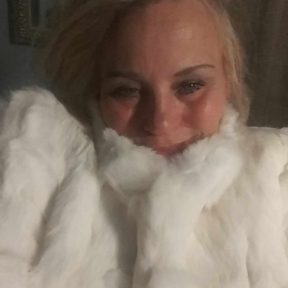 Womens white Rabbit fur jacket.new